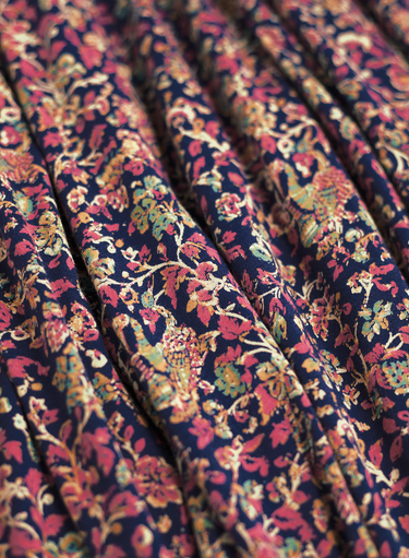 Rollkragenkleid mit Rankenmuster