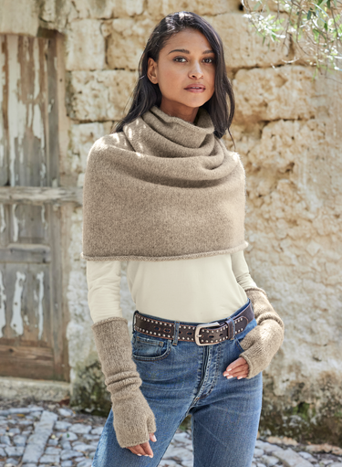 Tillamook Capelet