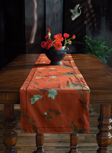 Hibiscus Tablerunner