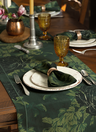 Night Peony/Hydrangea Tablerunner