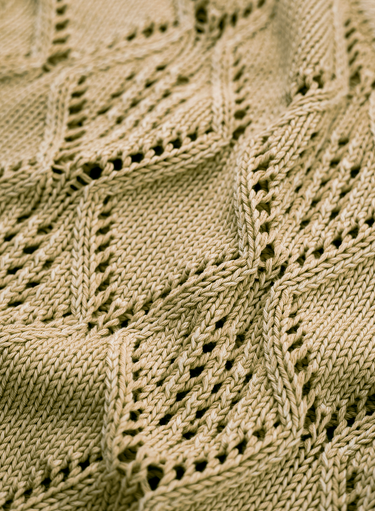 Spitzenpullover mit Gittermuster