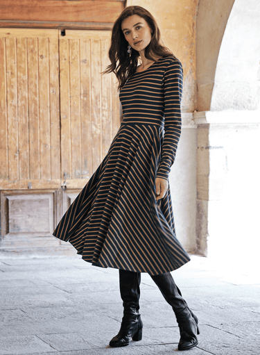 Gamine Dress Black / XL Gamine Dress Black / XL