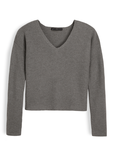 Luxe Links V-Neck