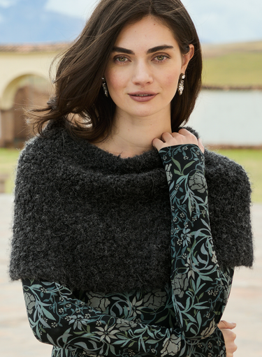 Alessa Shrug