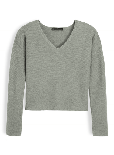 Luxe Links V-Neck